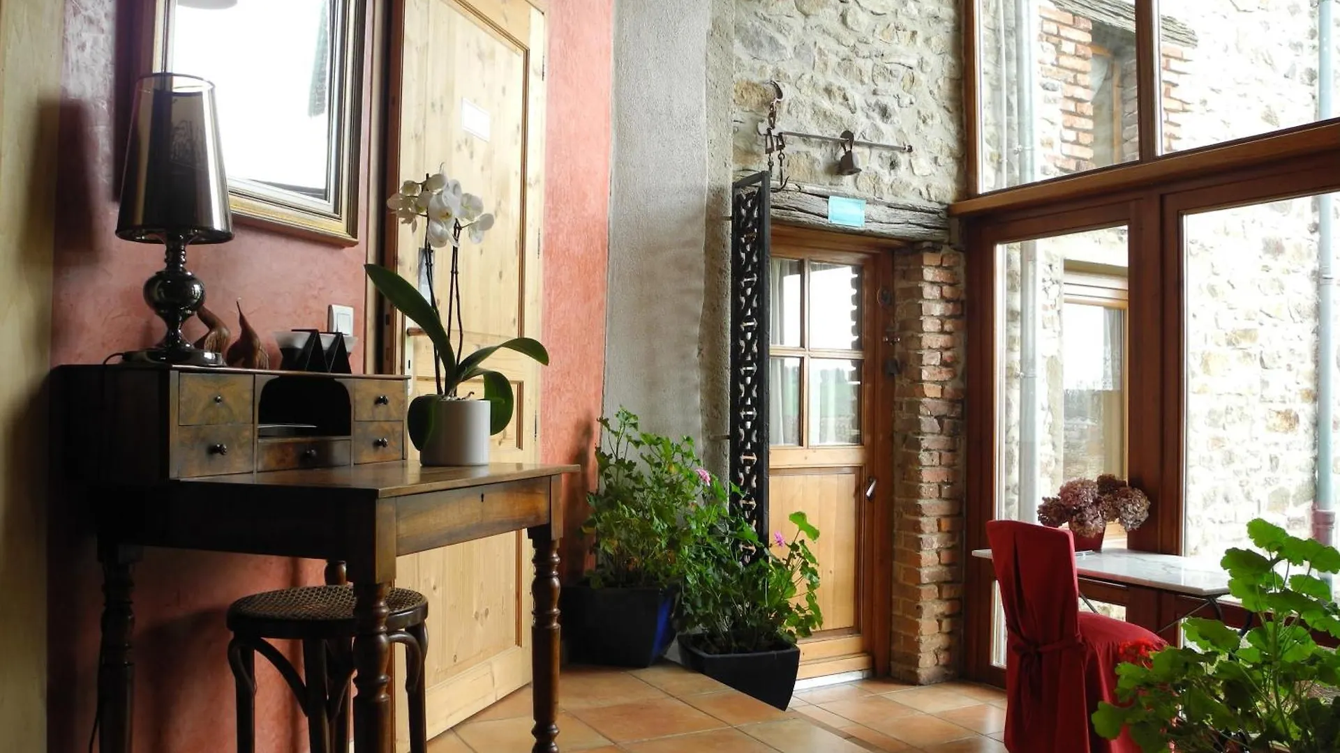 Saint-Victor-sur-Loire Le Plateau De La Danse Bed & Breakfast